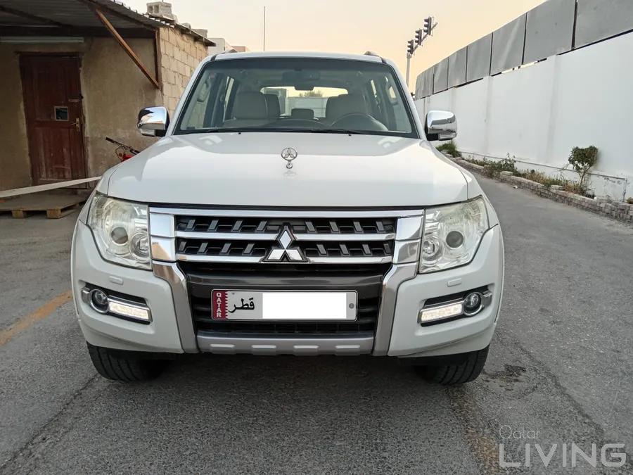 Full Option Mitsubishi Pajero 2016  Model For Sale